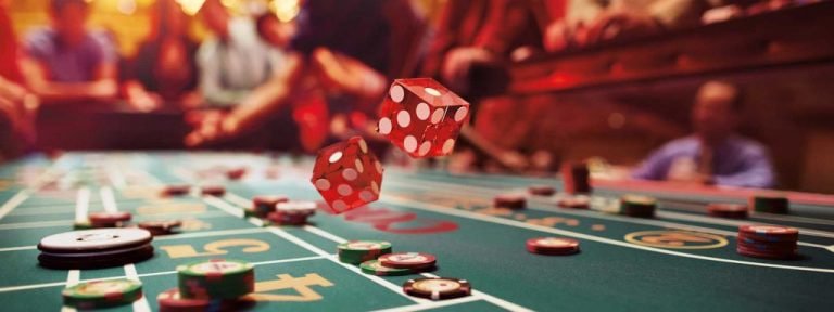 Pengguna mengontrol informasi pribadi dan privasi mereka